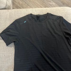 Rhone black workout T-shirt